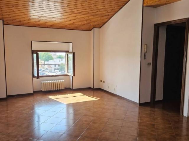 Appartamento in vendita a Comunità montana del Sebino bresciano, Sale Marasino