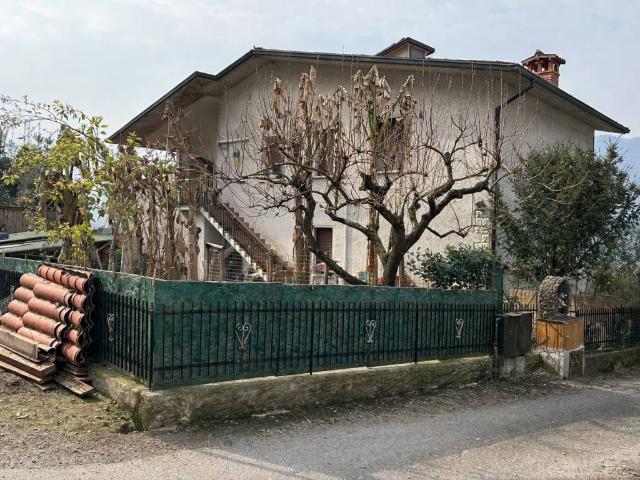 Appartamento in vendita a Comunità montana del Sebino bresciano, Sale Marasino