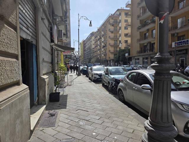 Appartamento in vendita a Salerno, Campania