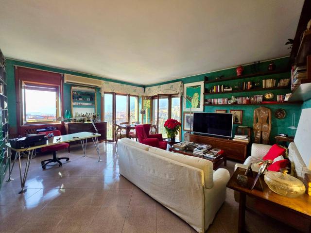 Appartamento in vendita a Casa Manzo, Salerno