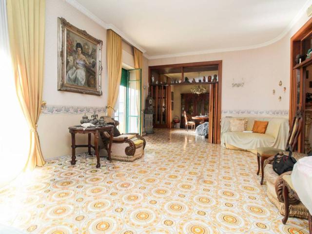 Appartamento in vendita a Salerno