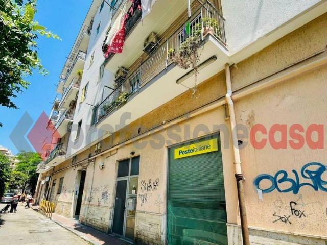 Appartamento in vendita a Salerno, Campania