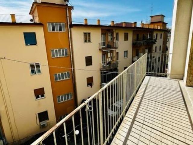 Appartamento in vendita a Salerno, Campania