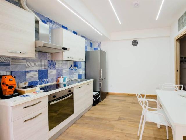 Appartamento in vendita a Salerno, Campania