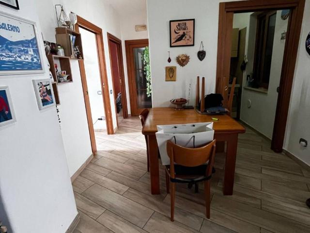 Appartamento in vendita a Salerno, Campania