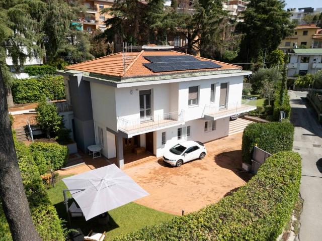 Villa Indipendente in vendita a Sala Abbagnano, Salerno