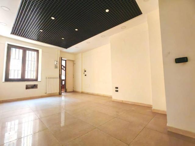 Appartamento in vendita a Salerno