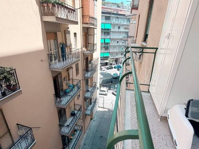 Appartamento in vendita a Salerno, Campania