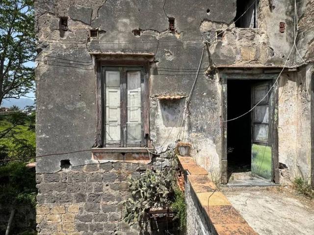 Appartamento in vendita a Salerno, Campania