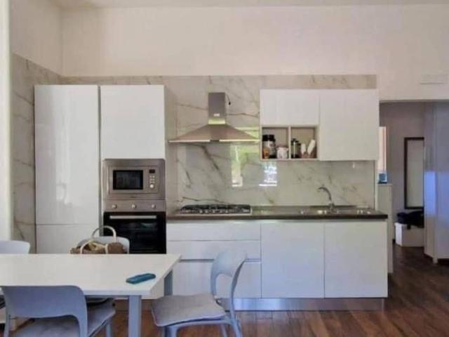 Appartamento in vendita a Salerno, Campania