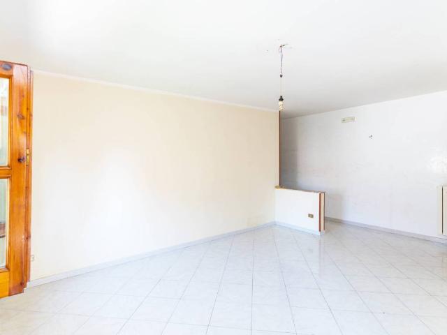 Appartamento in vendita a Salerno, Campania