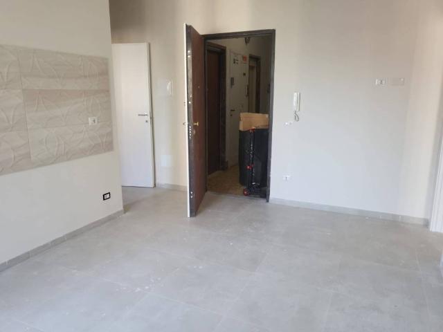 Appartamento in vendita a Salerno, Campania