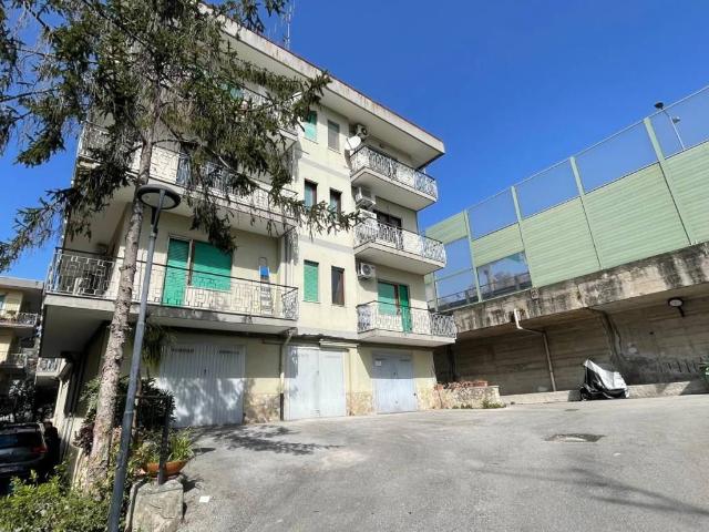 Appartamento in vendita a Salerno, Campania