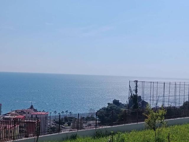 Appartamento in vendita a Salerno, Campania