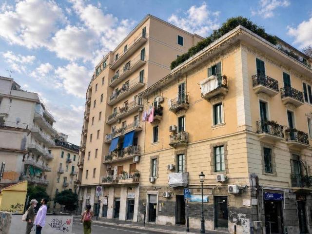Appartamento in vendita a Salerno