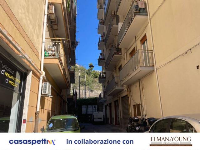Appartamento in vendita a Salerno, Campania