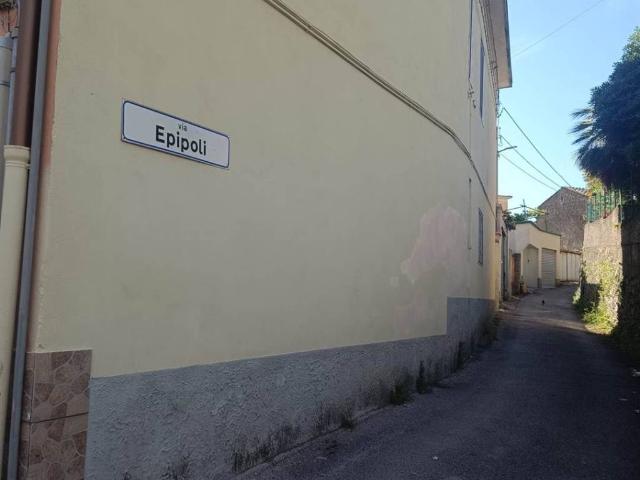 Appartamento in vendita a Salerno, Campania