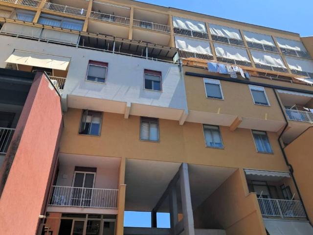 Appartamento in vendita a Salerno, Campania