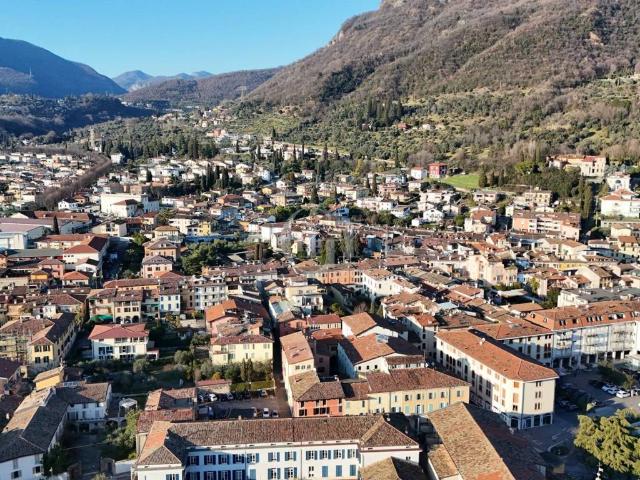 Appartamento in vendita a Comunità Montana Parco Alto Garda bresciano, Salò