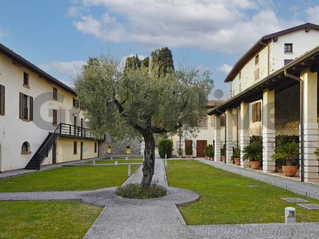 Appartamento in vendita a Comunità Montana Parco Alto Garda bresciano, Salò