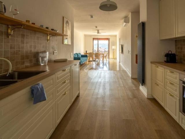 Appartamento in vendita a Comunità Montana Parco Alto Garda bresciano, Salò