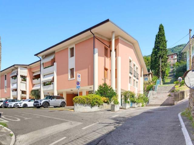 Appartamento in vendita a Comunità Montana Parco Alto Garda bresciano, Salò