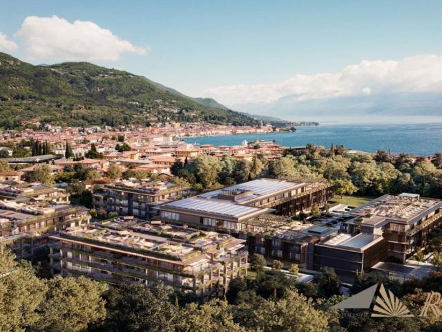 Appartamento in vendita a Comunità Montana Parco Alto Garda bresciano, Salò