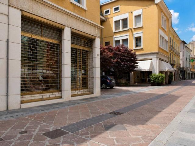 Appartamento in vendita a Salsomaggiore Terme, Reggio Emilia