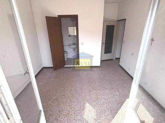 Appartamento in vendita a Salsomaggiore Terme, Reggio Emilia