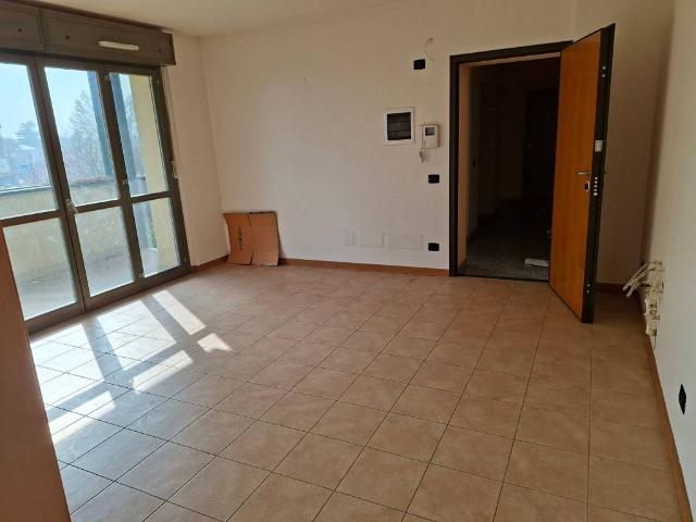 Appartamento in vendita a Samarate, Lombardia