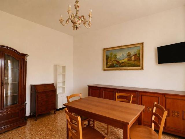 Appartamento in vendita a Samarate, Lombardia