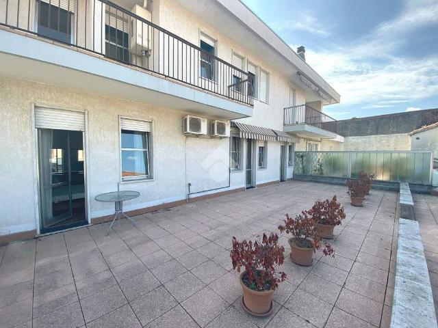 Appartamento in vendita a Samarate, Lombardia