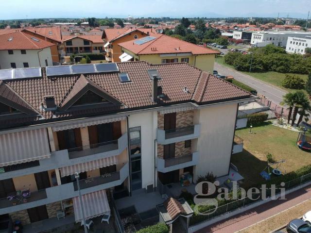 Appartamento in vendita a Samarate, Lombardia