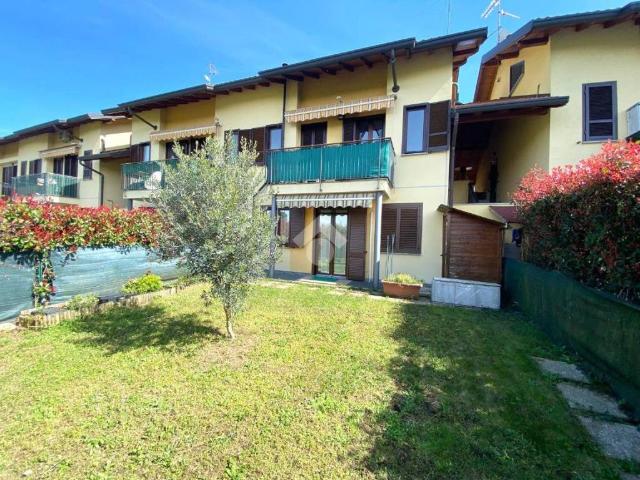 Appartamento in vendita a Samarate, Lombardia