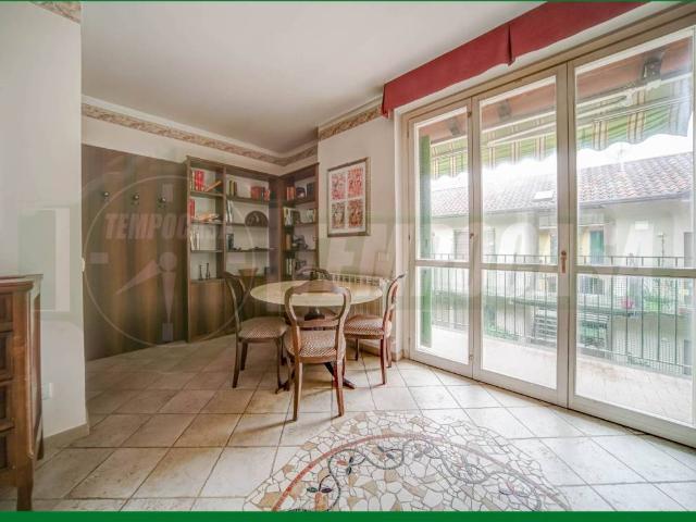 Appartamento in vendita a Samarate, Lombardia