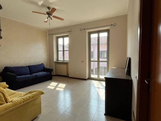 Appartamento in vendita a Samarate, Lombardia