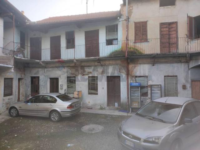 Appartamento in vendita a Samarate, Lombardia