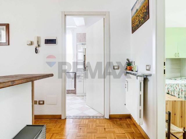 Appartamento in vendita a Samarate, Lombardia