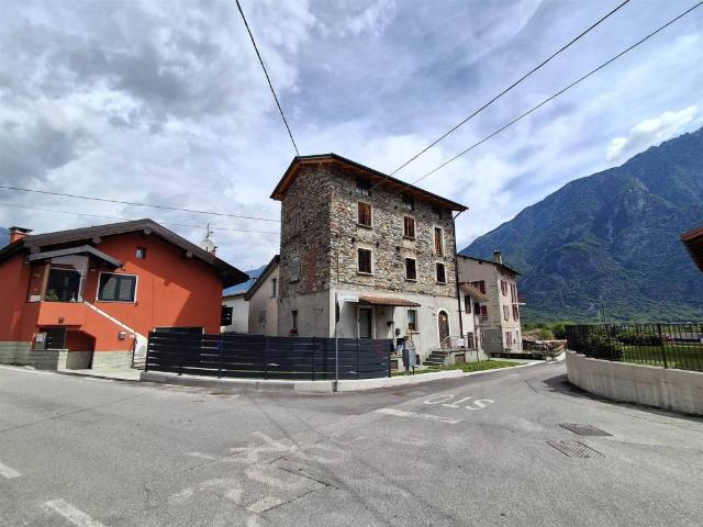 Appartamento in vendita a Comunità montana della Valchiavenna, San Pietro Samolaco