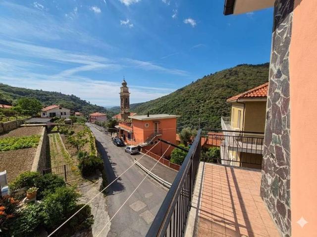 Appartamento in vendita a San Bartolomeo Al Mare, Liguria