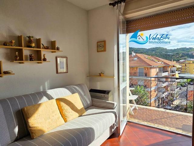 Appartamento in vendita a San Bartolomeo Al Mare, Liguria