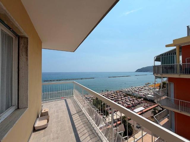 Appartamento in vendita a San Bartolomeo Al Mare, Liguria