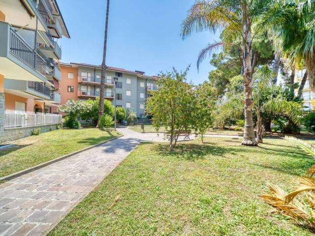 Appartamento in vendita a San Bartolomeo Al Mare, Liguria
