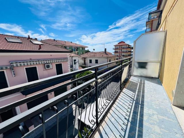 Appartamento in vendita a San Bartolomeo Al Mare, Liguria