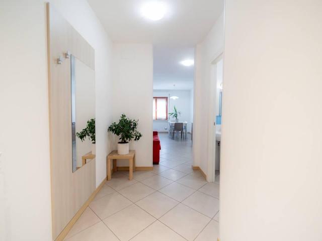 Appartamento in vendita a Ragnola, Marche