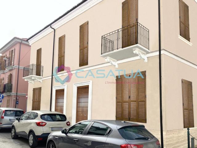 Appartamento in vendita a Marina centro, Marche