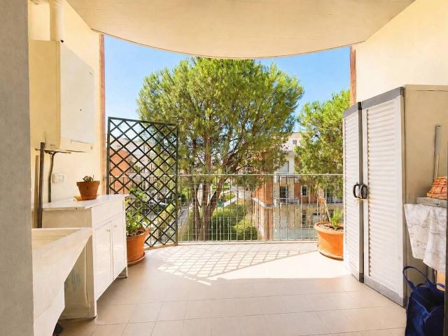 Appartamento in vendita a Porto d'Ascoli centro, Marche