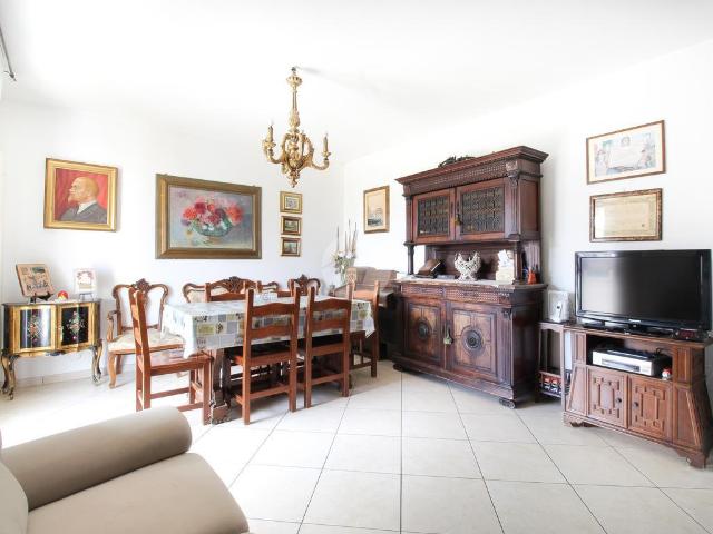 Appartamento in vendita a Porto d'Ascoli centro, Marche