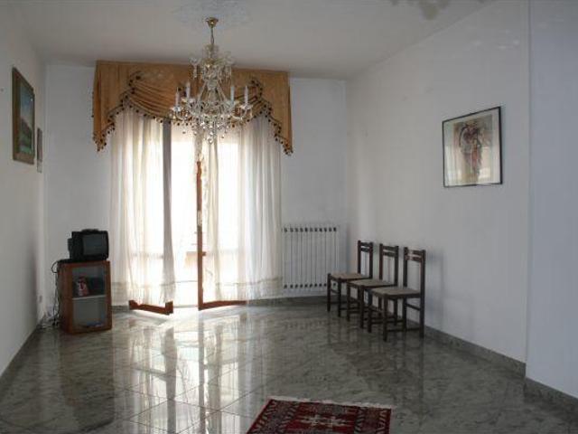 Appartamento in vendita a Porto d'Ascoli centro, Marche