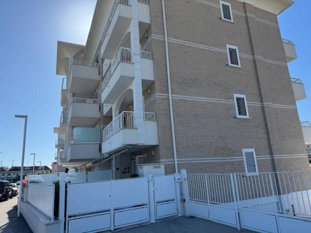 Appartamento in vendita a Marina di sotto, Marche